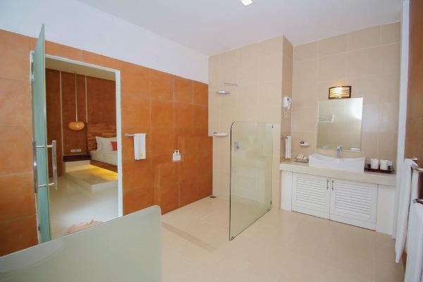 Hotel Summer Luxury Beach Resort and Spa (Ban Talat Thong Sala)